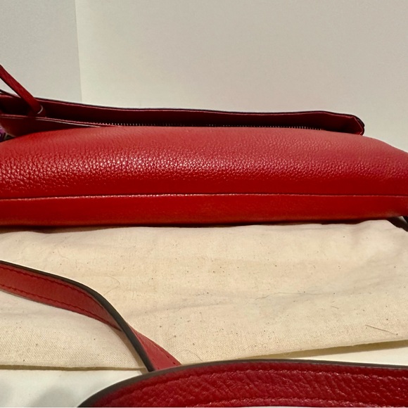 Tory Burch: Thea Red leather Pebbled Fold Over - Picture 3 of 8